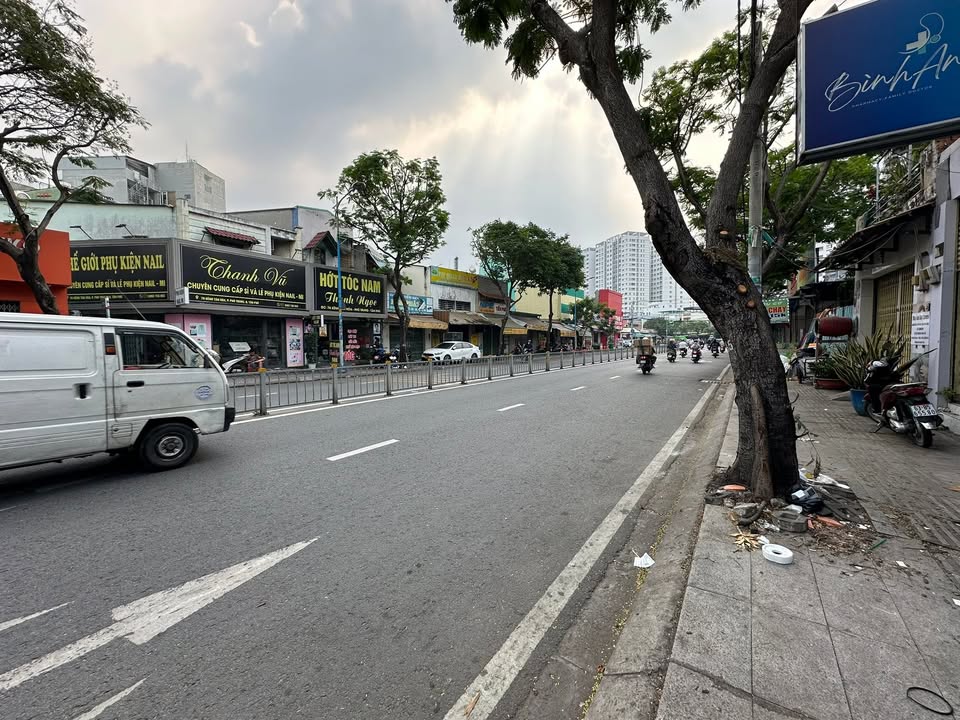 Cho thuê mặt bằng đường Kênh Tân Hóa 200m² - Phù hợp làm Spa, cửa hàng tiện lợi