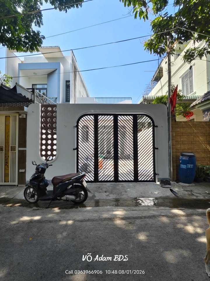 Nhà riêng Phú Hòa Thủ Dầu Một 100m² giá 3.69 tỷ - Sân ô tô tiện lợi!