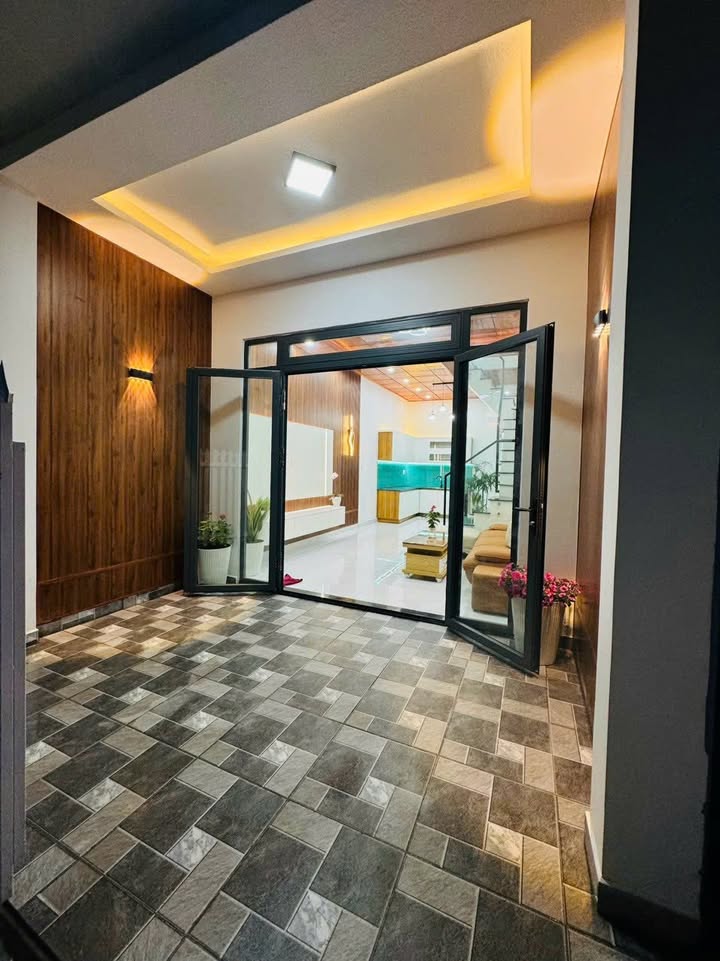 Nhà phố Đường Cao Thắng, Phường 7, Đà Lạt 55m² giá 2.75 tỷ - Giá tốt, tiện nghi đầy đủ!