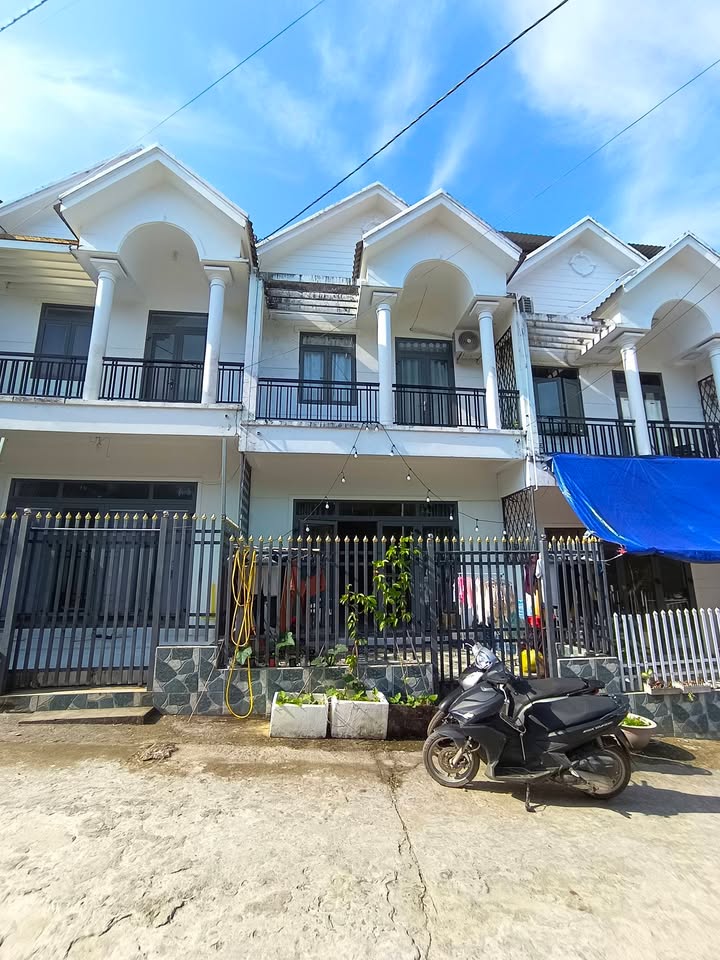 Nhà nguyên căn 2 tầng tại Đường Bào, Phú Quốc 88m² giá 1 tỷ - Vào ở ngay!