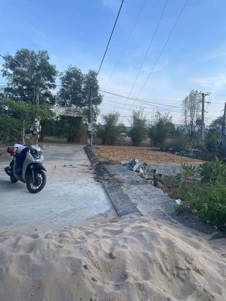 Đất 2 góc mặt tiền Bến Tràm 116m² giá 920 triệu - Cơ hội đầu tư sinh lời!