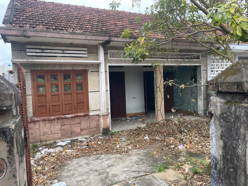 Nhà cấp 4 phường 9 Tuy Hòa 104m² giá 1.3 tỷ - Hẻm ô tô vào tận nhà!