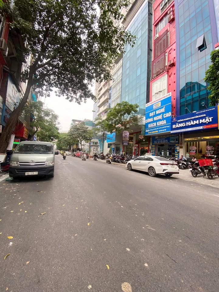 Nhà mặt phố Vọng, Hai Bà Trưng 78m² giá 2X tỷ - Lô góc kinh doanh sầm uất!