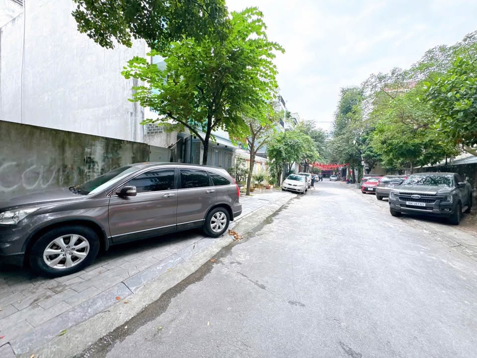 FrontHouse Phường Điện Biên 92,5m² giá 6 tỷ - Trung tâm sôi động, tiện ích đầy đủ!