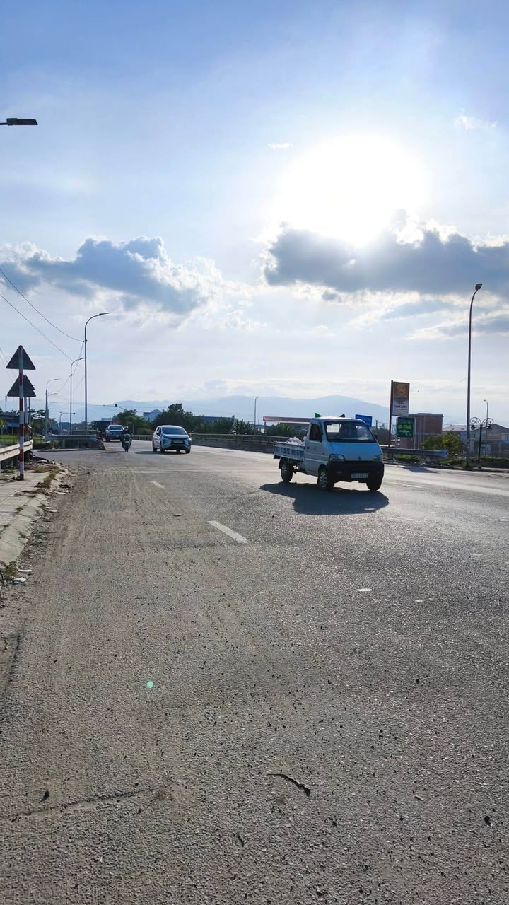 Bán đất Diên An, Diên Khánh 140m² giá 2.24 tỷ - Khu dân cư sầm uất, ô tô vào tận nơi!