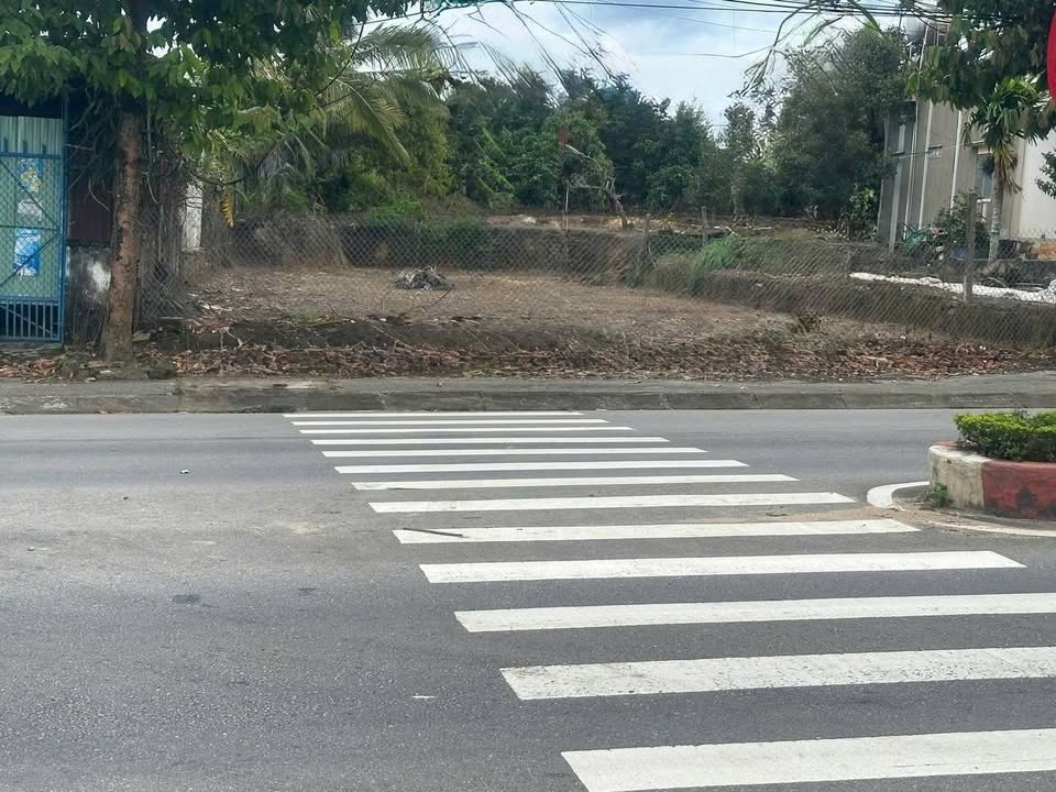 Mặt tiền FrontHouse Quốc lộ 14 Đắk Hà 455m² giá 4 tỷ - Kinh doanh ngay!