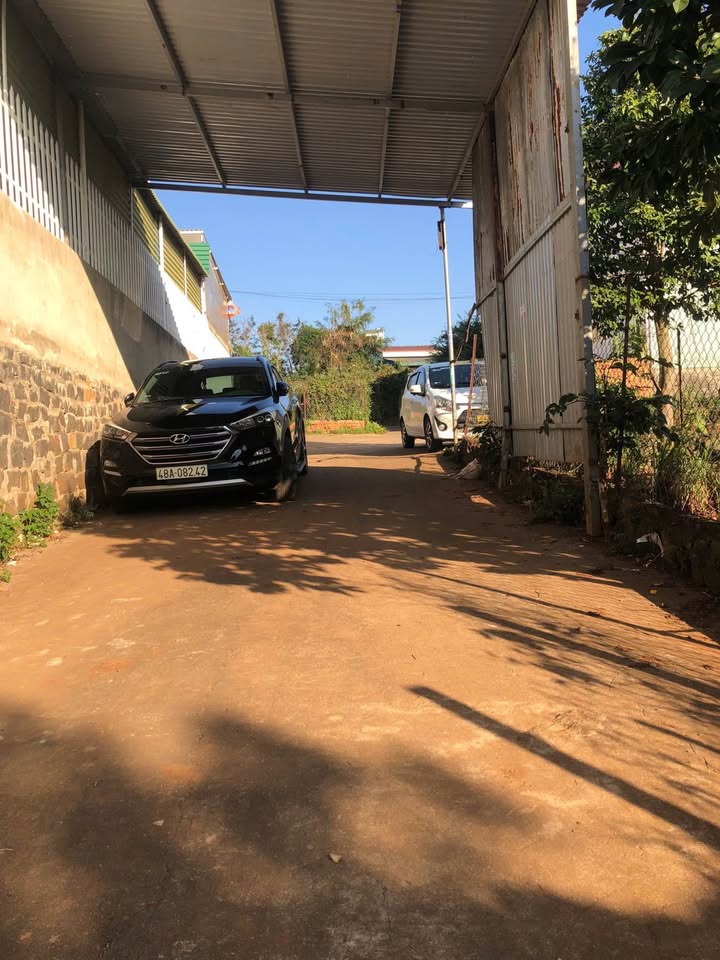 Đất Ymoan 120m² giá 2.85 tỷ - Vị trí đẹp, giá rẻ bất ngờ!