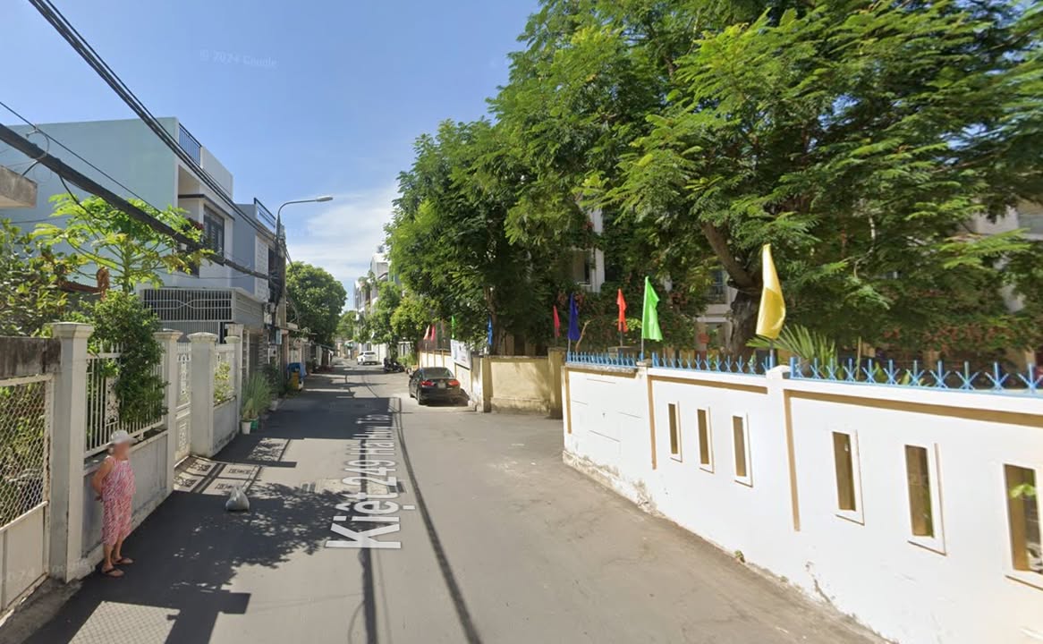 Đất C4 góc 2 mặt tiền kiệt 7m Hà Huy Tập 100m² giá 6 tỷ - Cực kỳ thông thoáng!