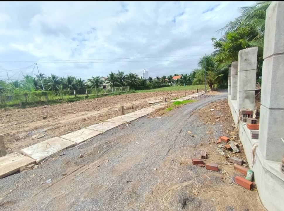 Đất nền Ninh Hòa 100m² giá 550 triệu - Cạnh sân bóng thoáng mát!