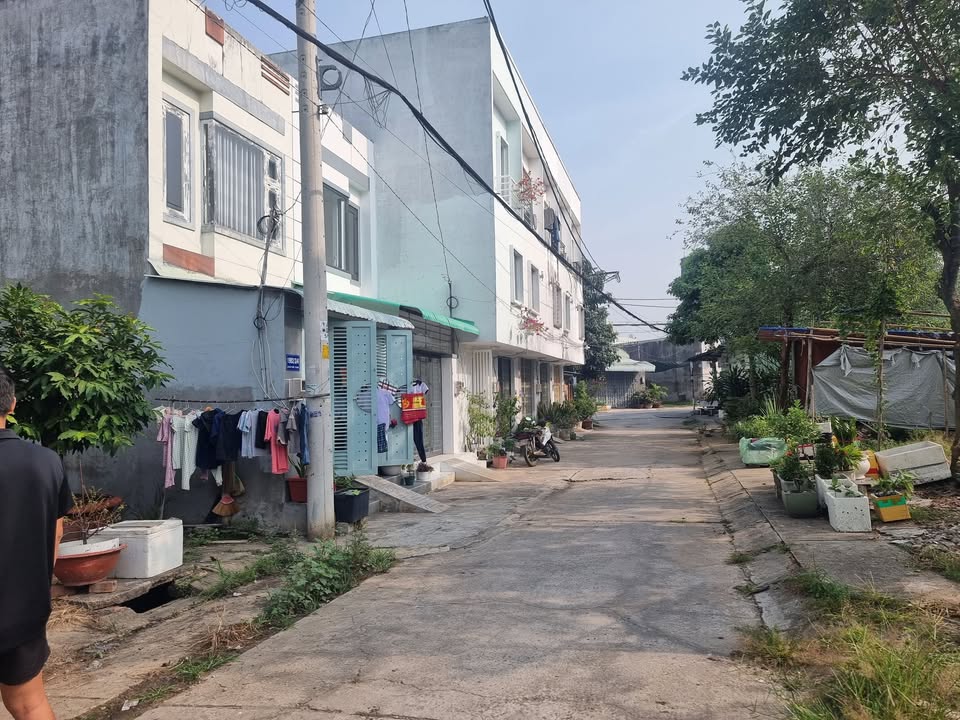 Nhà phố 33m² tại Nhơn Đức, Nhà Bè giá 1.75 tỷ - Chính chủ giao sổ hồng ngay!