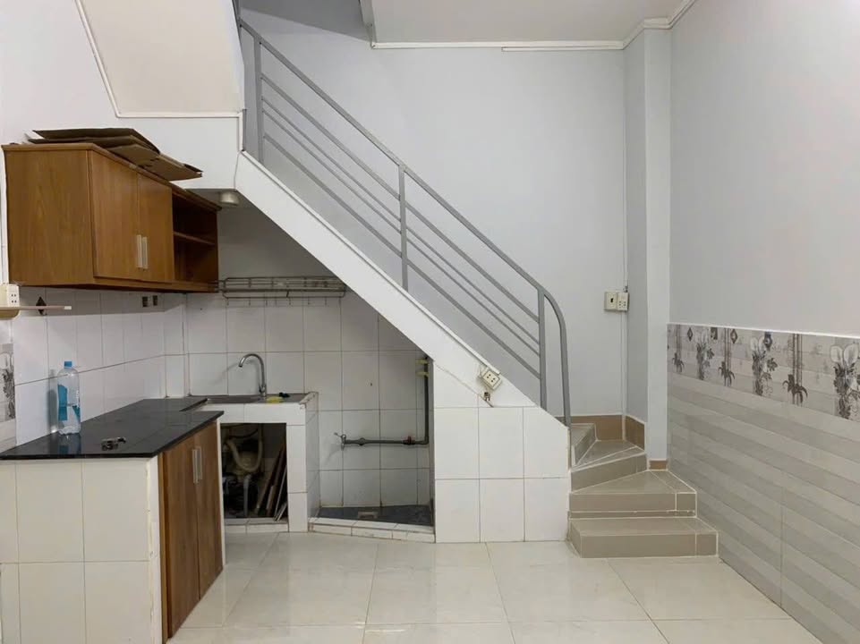 Nhà hẻm Đường Bà Hạt, Quận 10, 20m² giá 2.2 tỷ - Nhà mới, hướng Bắc, sẵn sàng ở!