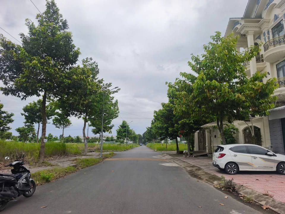 Đất nền KDC Ngân Thuận, Quận Bình Thủy, 122.5m² giá 2.8 tỷ - Sổ hồng thổ cư sẵn sàng giao dịch!