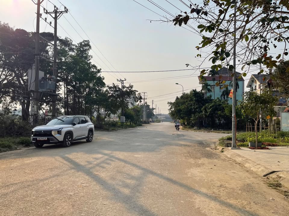 Nhà 3 tầng 1 tum Vinhomes Thanh Hóa 80m² giá 6 tỷ - Thiết kế hiện đại, sẵn sàng vào ở!