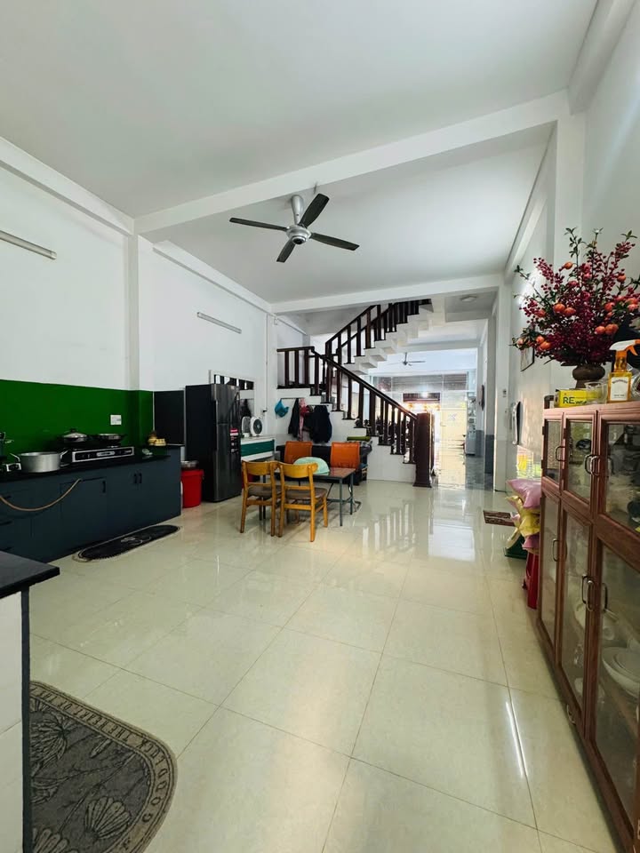 Nhà mặt tiền đường Y Moan, Tân Lợi, 125m² giá 10.9 tỷ - Vị trí đẹp kinh doanh