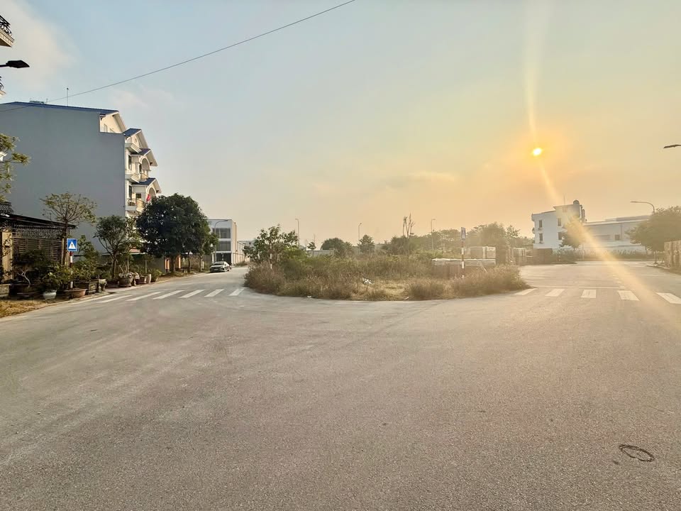 Đất nền Palado 1, Phường Kinh Bắc, 100m² giá 7 tỷ - Sổ hồng chính chủ, không lỗi phong thủy!