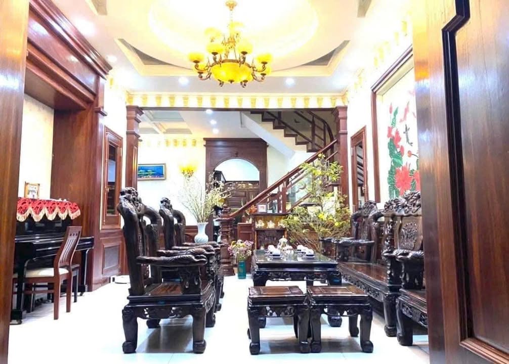 Biệt Thự KDC Hiệp Thành 3, Thủ Dầu Một 320m² giá 35 triệu - Góc 2 mặt tiền thoáng mát!