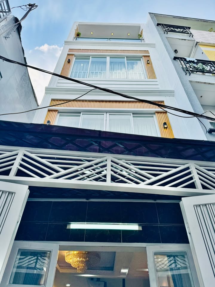 Nhà đẹp Phan Văn Trị, Quận Bình Thạnh 129m² giá 6.868 tỷ - Sẵn sàng vào ở ngay!