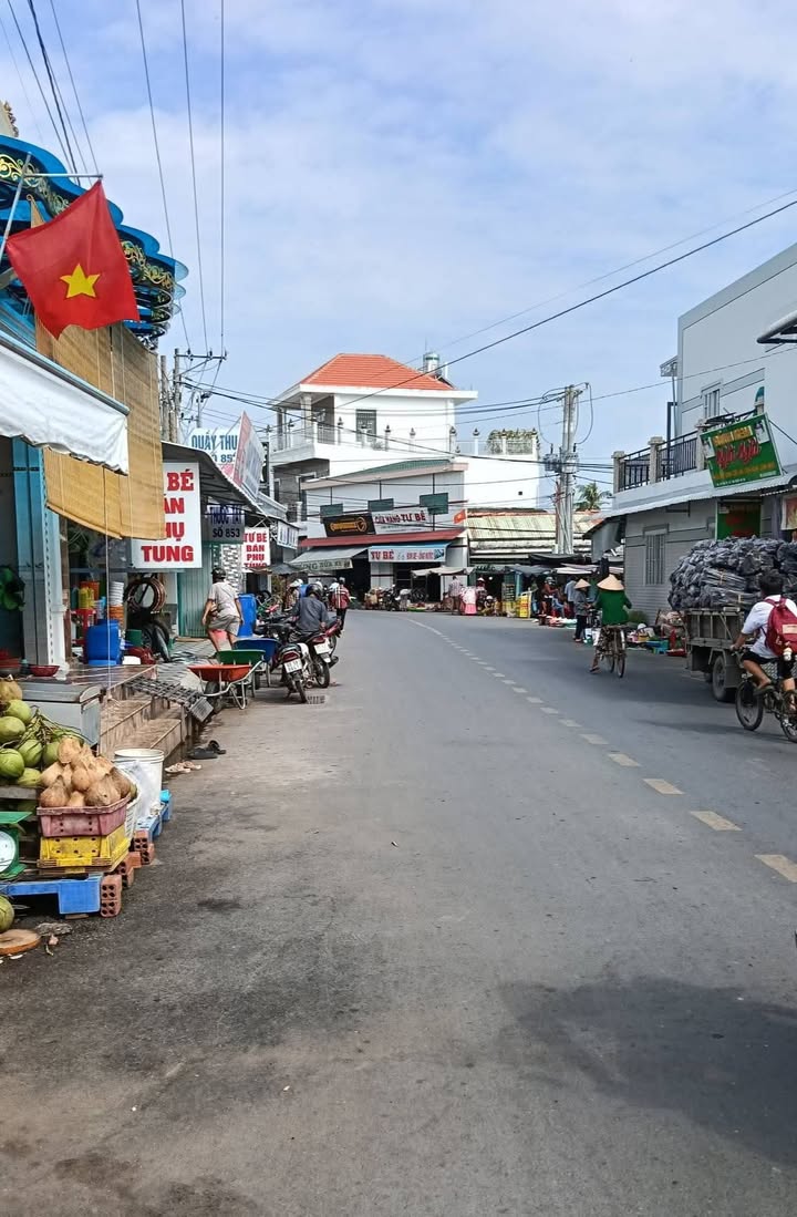 Nhà phố Tân Xuân, Ba Tri, Bến Tre 80m² giá chỉ 210 triệu - Cơ hội sở hữu ngay!