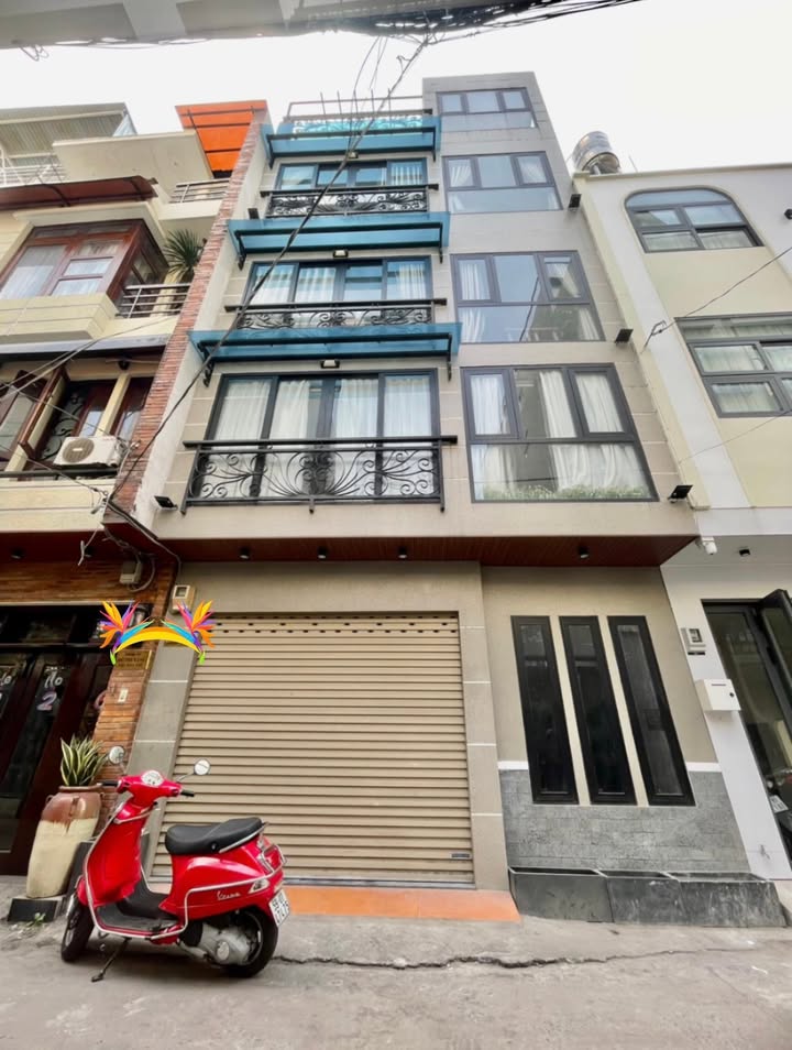 Nhà phố Tô Hiến Thành Quận 10 30m² giá 8.9 tỷ - Pháp lý đầy đủ, công chứng nhanh!