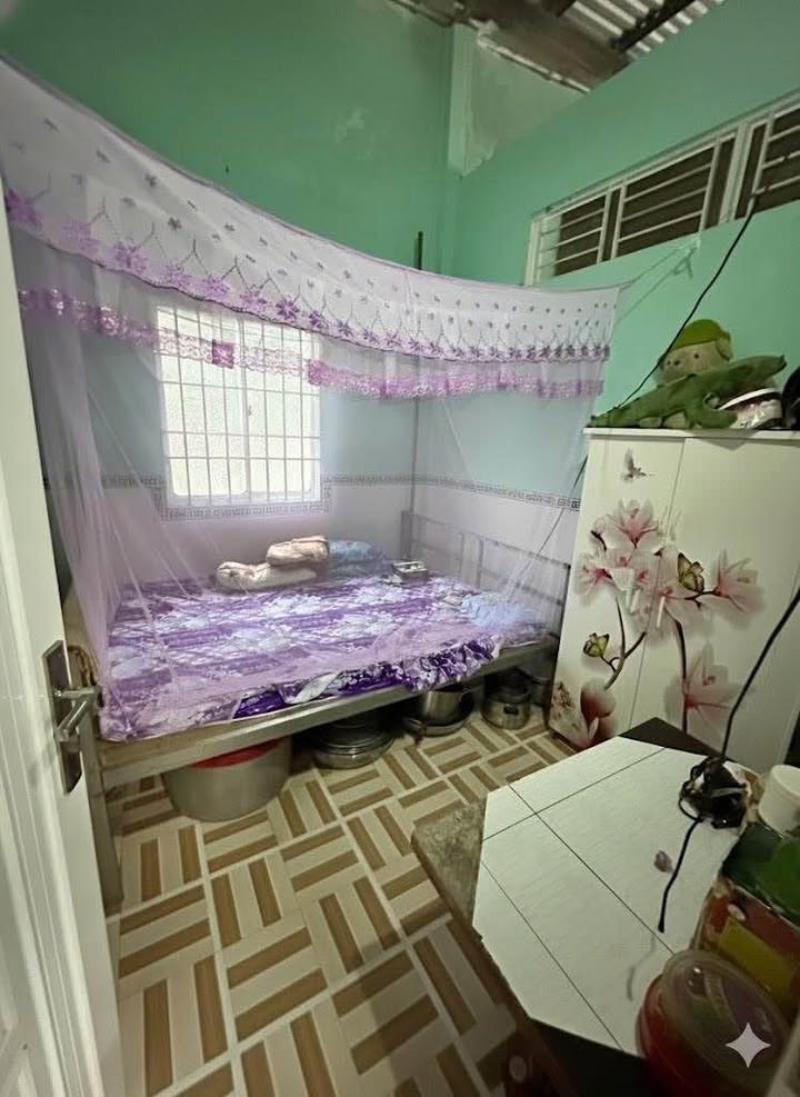 Nhà 2 mặt tiền Thới Bình Cà Mau 225m² giá 900 triệu - View sông thoáng mát!