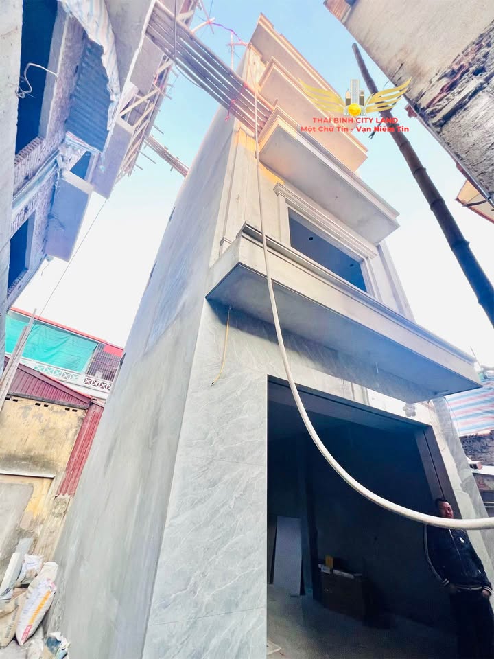 Nhà 4 tầng CĂN GÓC tại Thái Bình 150m² giá chỉ 2.x tỷ - Thiết kế hiện đại, vị trí đắc địa!