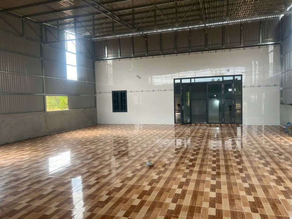 Kho cho thuê hoặc bán mặt tiền Quốc lộ 14, Gia Nghĩa, 840m² - Giá chỉ 3.7 tỷ!