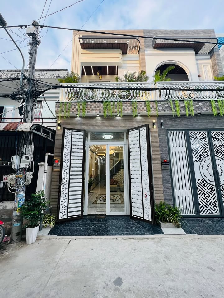 Nhà riêng 82m² tại hẻm Liên tổ 3-4, Nguyễn Văn Cừ, Cần Thơ - Sẵn sàng vào ở ngay!