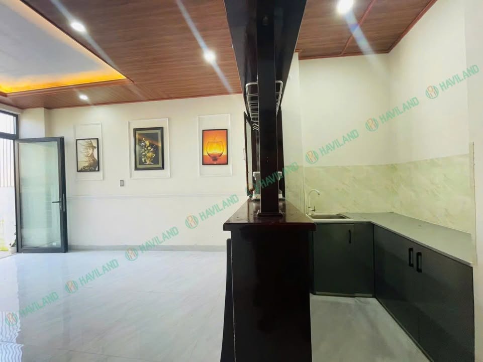 Căn hộ cho thuê Nguyễn Văn Linh, Hải Châu 100m² - Không gian siêu rộng, vào ở ngay!