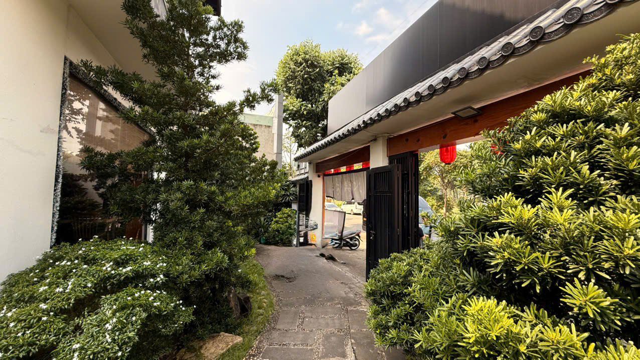 Mặt bằng cho thuê tại Song Hành, Quận 2, 400m² giá 130 triệu - Kinh doanh ngay!