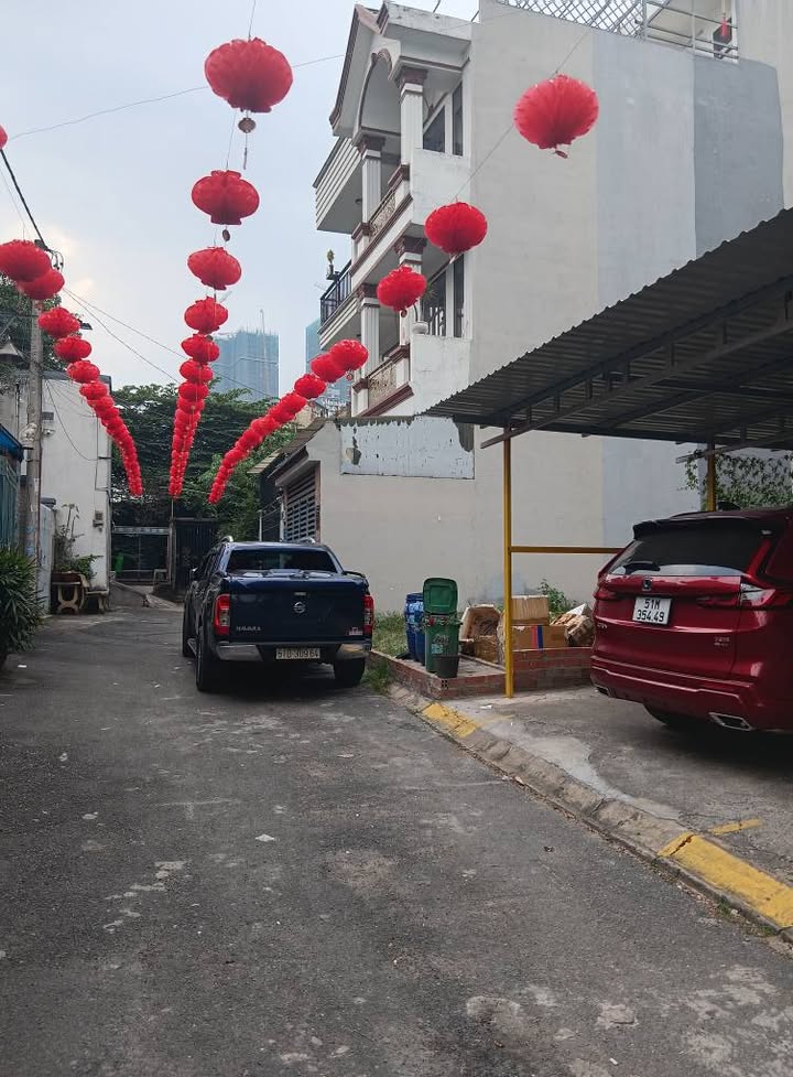 Đất phân lô Linh Xuân Thủ Đức 65.8m² giá 4.7 tỷ - Thương lượng hấp dẫn!