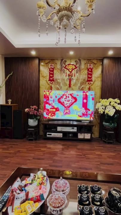 Nhà Tây Hồ 38m² giá 10 tỷ - Vị trí đắc địa, sẵn sàng ở ngay!