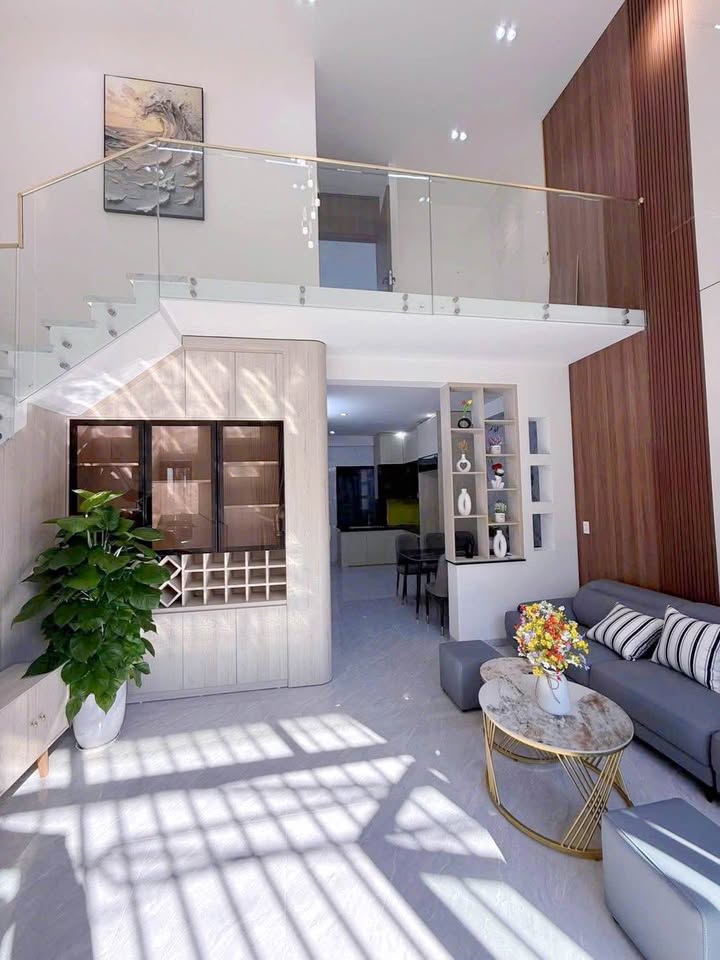 Nhà 2 tầng cạnh trục Hoàng Thị Loan, Thanh Khê, Đà Nẵng 72m² - Full nội thất, chỉ việc vào ở!