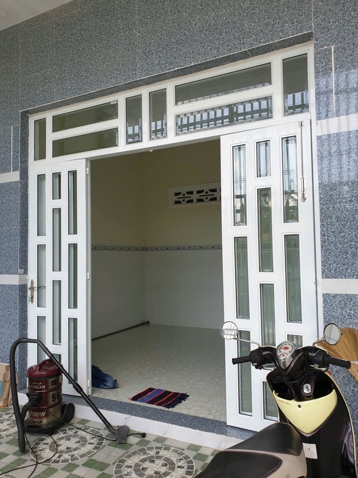 Nhà cho thuê 4 phòng ngủ tại Phường Phú Tân - Giá chỉ 3 triệu/tháng!