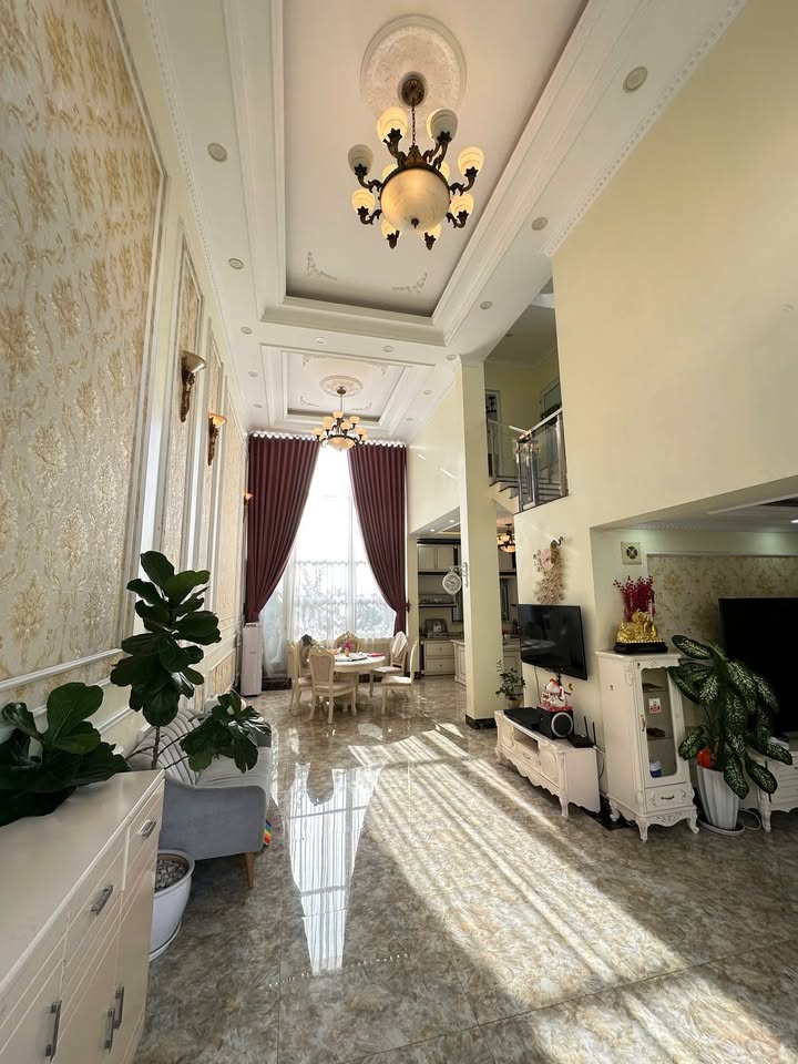 Biệt thự tân cổ điển Cầu Rào, 200m² giá 14.2 tỷ - Vị trí đắc địa, pháp lý rõ ràng!