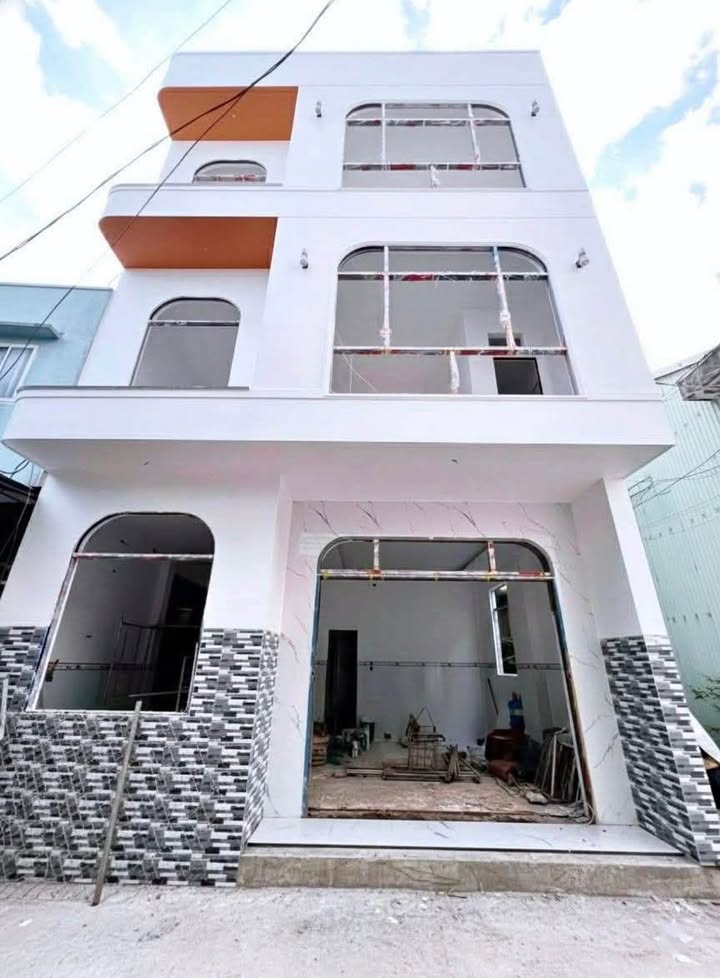 Nhà Hẻm Ô TÔ 3 Tầng Lê Hồng Phong Quy Nhơn 45m² giá 3.8 tỷ - Chính chủ bán gấp!