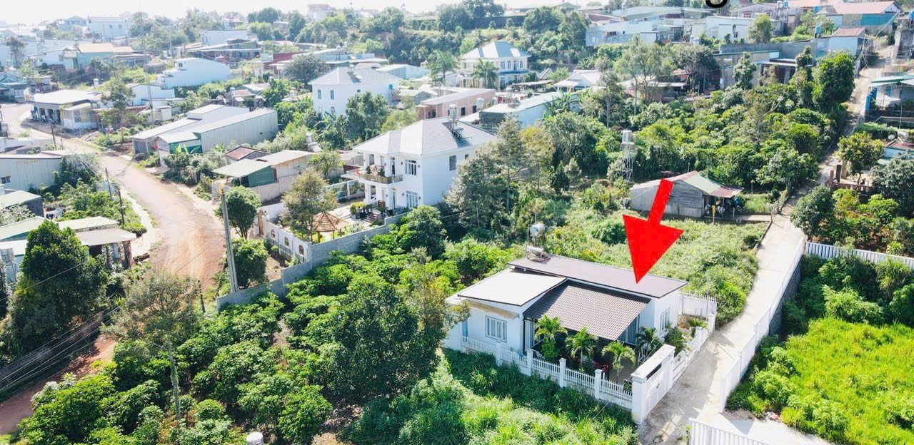 Nhà phố Phường 2 Bảo Lộc 265m² giá 4.5 tỷ - Không gian thoáng mát, nghỉ dưỡng lý tưởng!