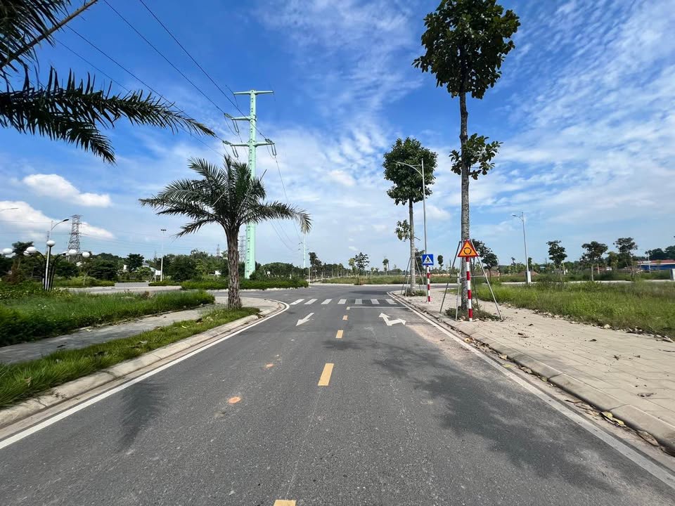 Đất nền KĐT Cầu Trúc Sông Công Thái Nguyên 97.5m² - Hạ tầng hoàn thiện, giá chỉ 1.x tỷ!