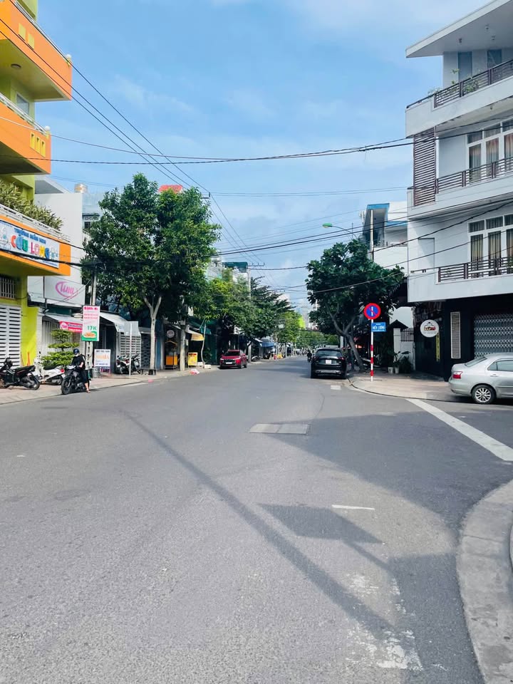 Nhà phố khu bàn cờ Hiền Lương, Phước Hoà 134.7m² - Kinh doanh tiềm năng, an ninh tốt!