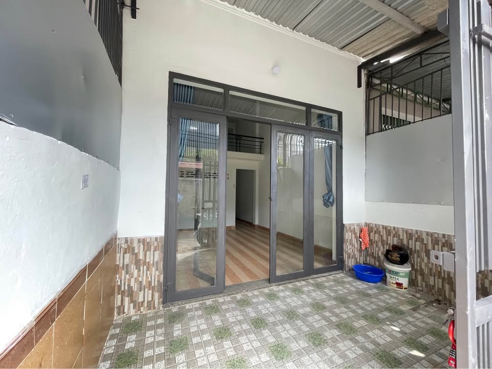 Nhà Gác Lửng Phước Đồng, Nha Trang 61m² giá 2.55 tỷ - Sổ hoàn công, giao thông thuận lợi!