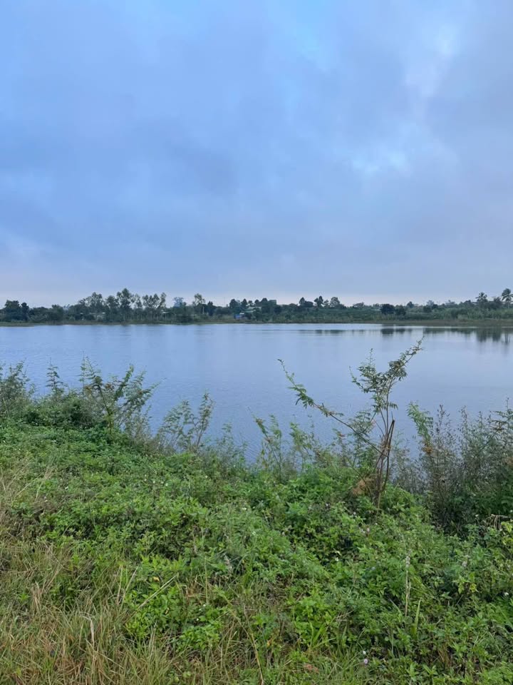 Đất thổ cư Phú Xuân 390m² giá 1.56 tỷ - Nằm cạnh hồ tự nhiên