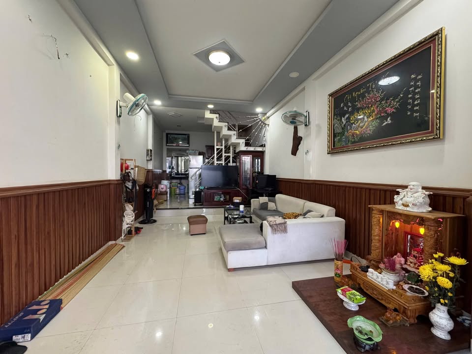 Nhà cấp 1 hẻm Trần Phú, Tuy An, Phú Yên 36m² giá 879 triệu - Cần bán gấp cho khách thiện chí!