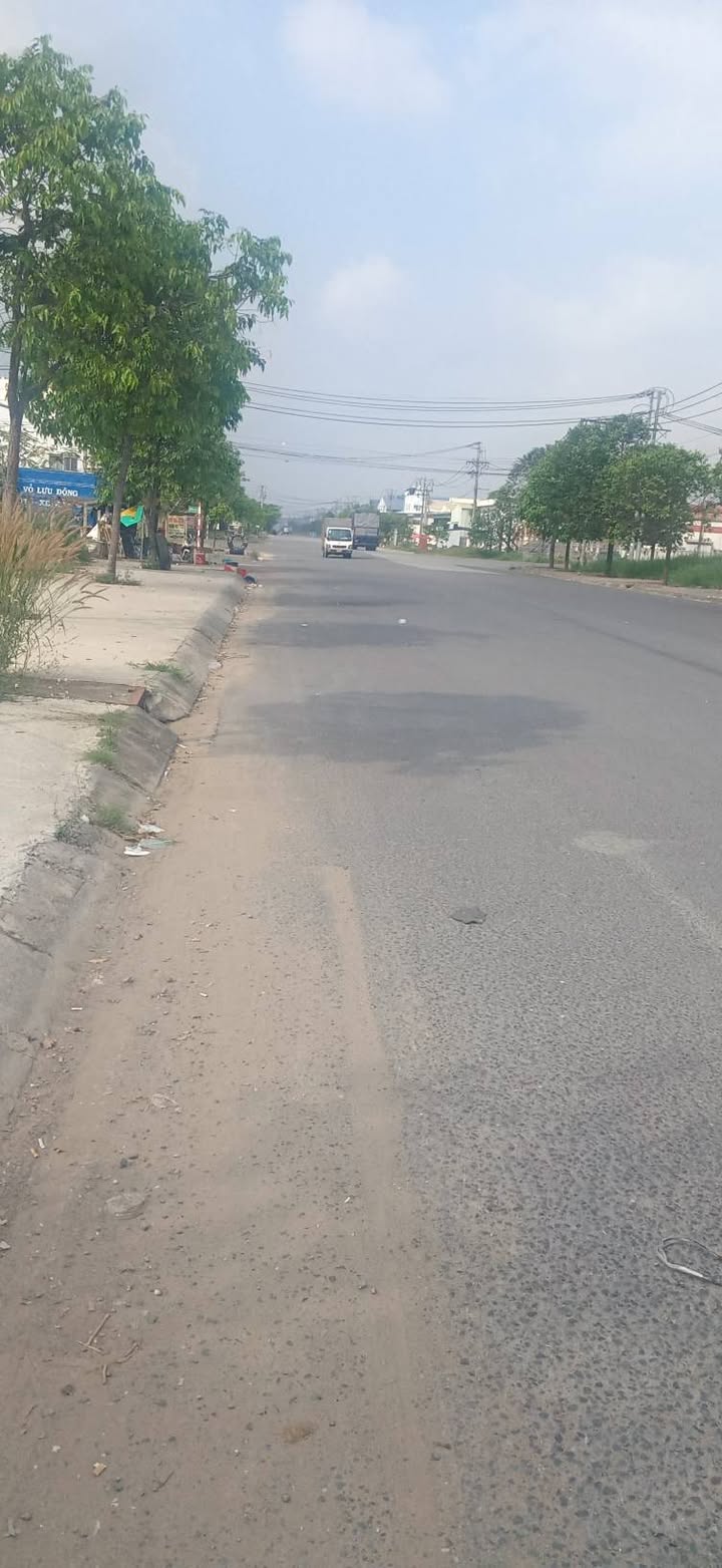 Đất nền liền kề tại khu tái định cư Hải Sơn, Đức Hòa 200m² giá 2 tỷ - Sổ hồng riêng, đầu tư sinh lời!