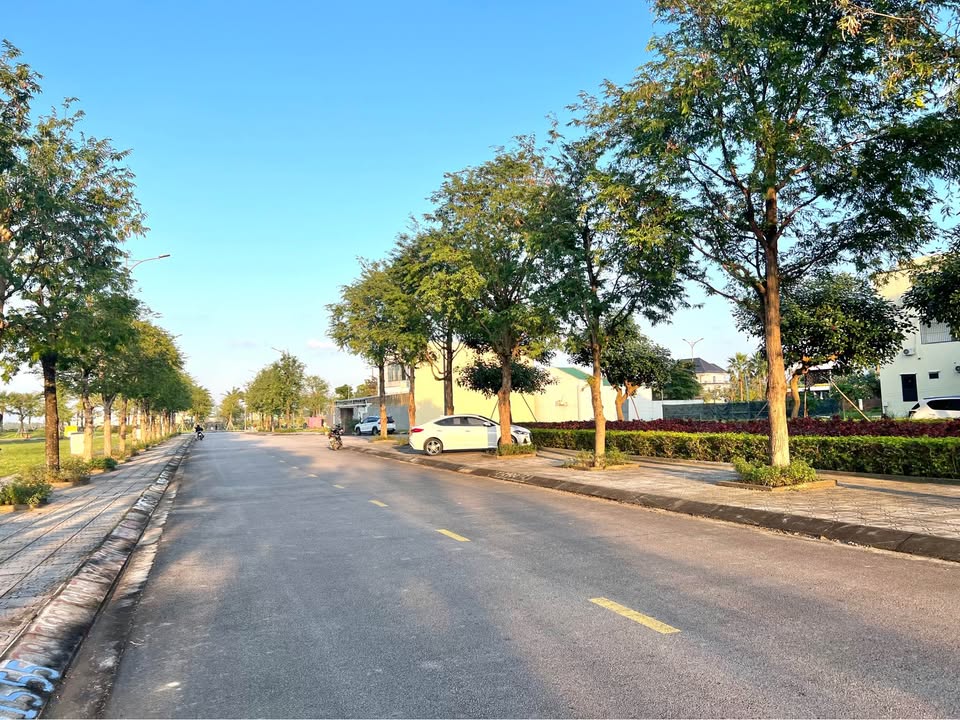 Đất nền Khu ADB, Nguyễn Thị Định 132m² giá 3.25 tỷ - Đối diện công viên, vị trí đắc địa!