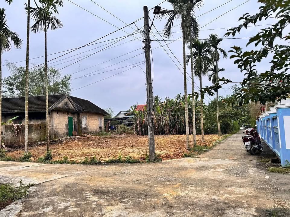 Đất nền góc 2 mặt tiền Đồng Bào, Quảng Vinh 126m² giá chỉ 4xx triệu - Cơ hội đầu tư tuyệt vời!