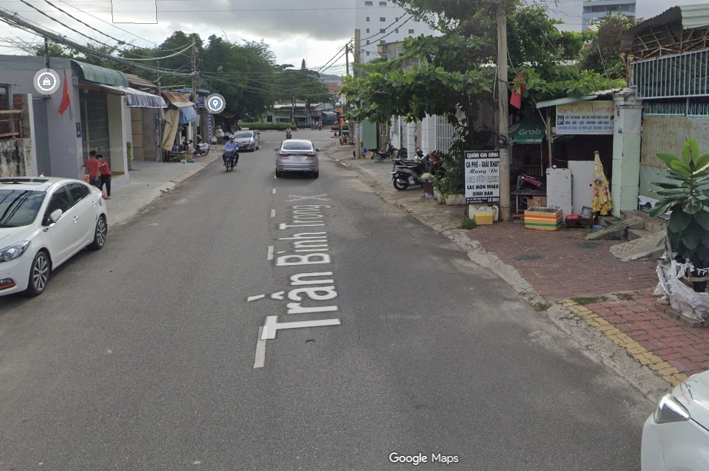 Nhà mặt tiền Trần Bình Trọng, Bình Thạnh 100m² - Giá thuê chỉ 5.5 triệu/tháng!