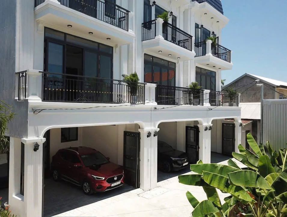 Nhà 3 tầng Thủy Vân, TP Huế 64m² chỉ 3.2 tỷ - Full nội thất hiện đại!