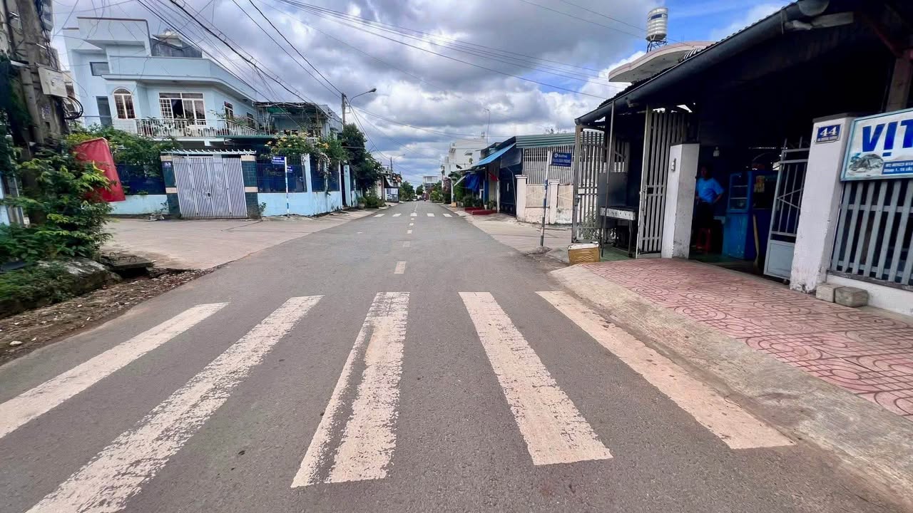 Nhà mặt tiền An Dương Vương, Buôn Ma Thuột 84m² giá 3.55 tỷ - Vị trí đắc địa, kinh doanh thuận lợi