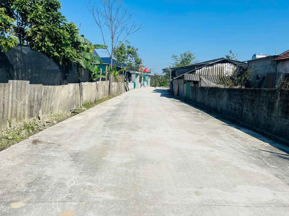 Đất nền Thạch Đài, Hà Tĩnh 119.9m² giá 1.9 tỷ - Vị trí đắc địa, tiềm năng phát triển!