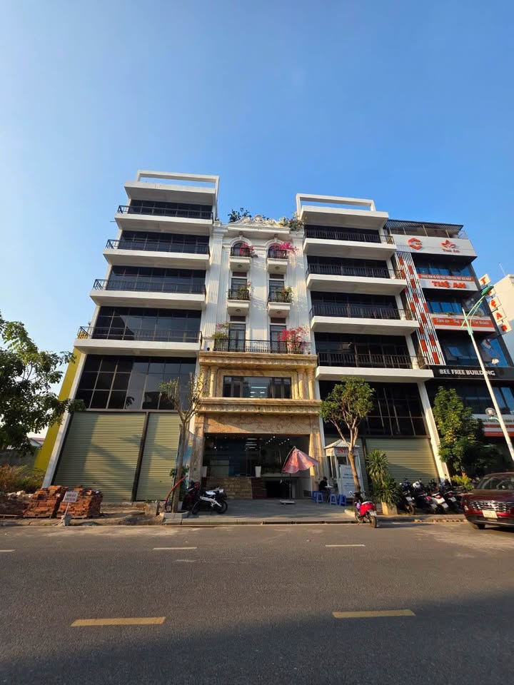 Bán nhà mặt đường Tô Hiệu, Quận Lê Chân, Hải Phòng 111m² giá 30 tỷ - Nhà 5 tầng thang máy, vị trí đắc địa!