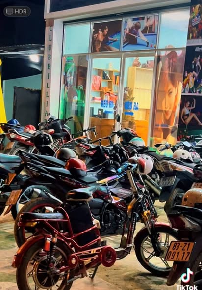 Nhà phố Tân Uyên 400m² giá 350 triệu - Kinh doanh sầm uất mặt tiền